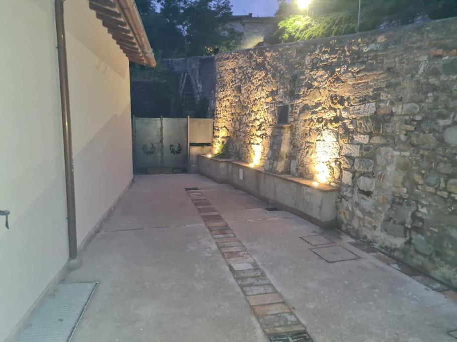 Galteri Housing 2 Appartamento Centro Storico Vicino Arco Etrusco Perugia Bagian luar foto