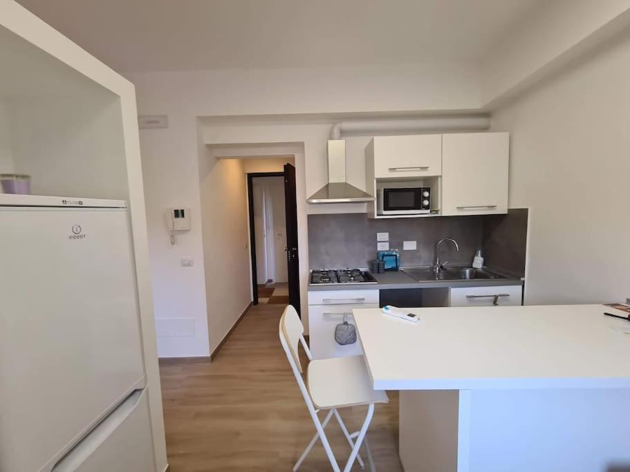 Galteri Housing 2 Appartamento Centro Storico Vicino Arco Etrusco Perugia Bagian luar foto